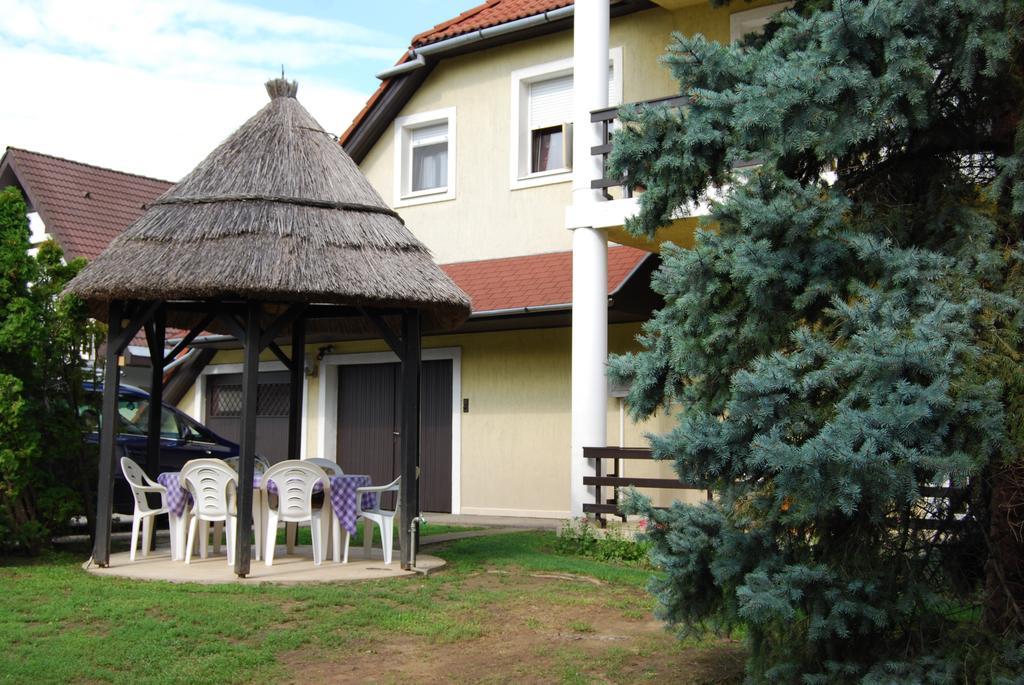 See Vendeghaz - Siófok Exteriér fotografie